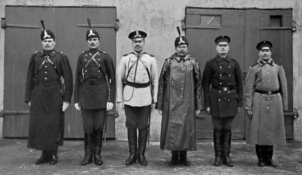 Krievijas impērijas pilsētu policisti 19. gs. beigās.