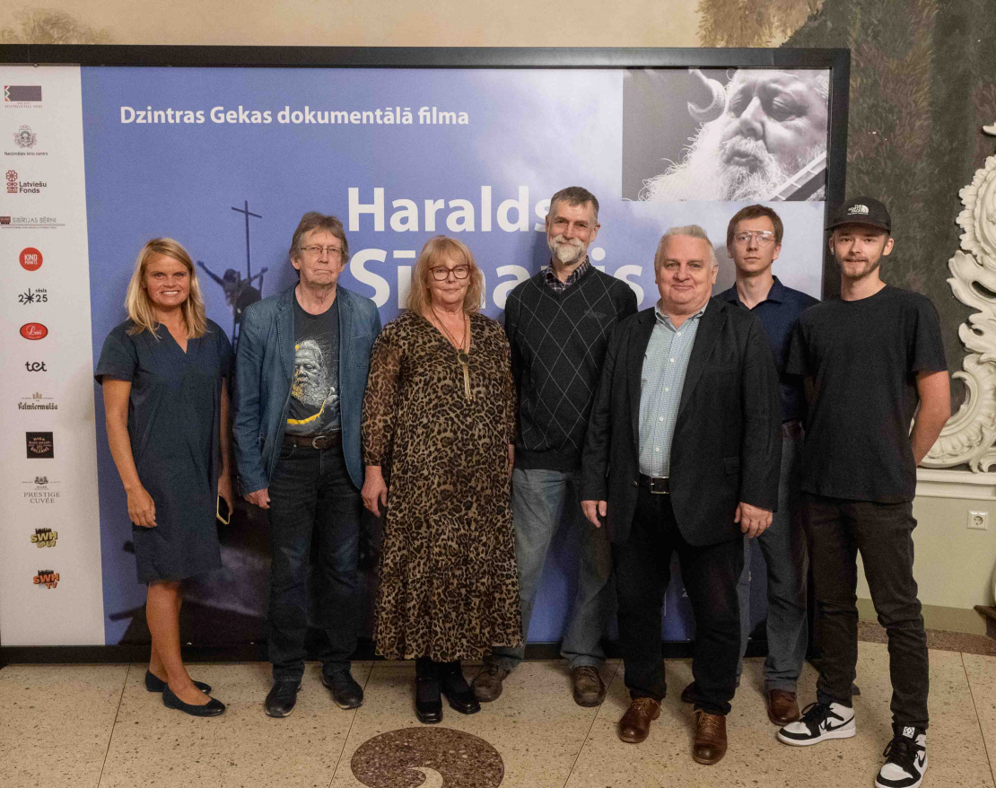 Dokumentālās filmas “Haralds Sīmanis. Dziesminieks un jumiķis” pirmizrādē.