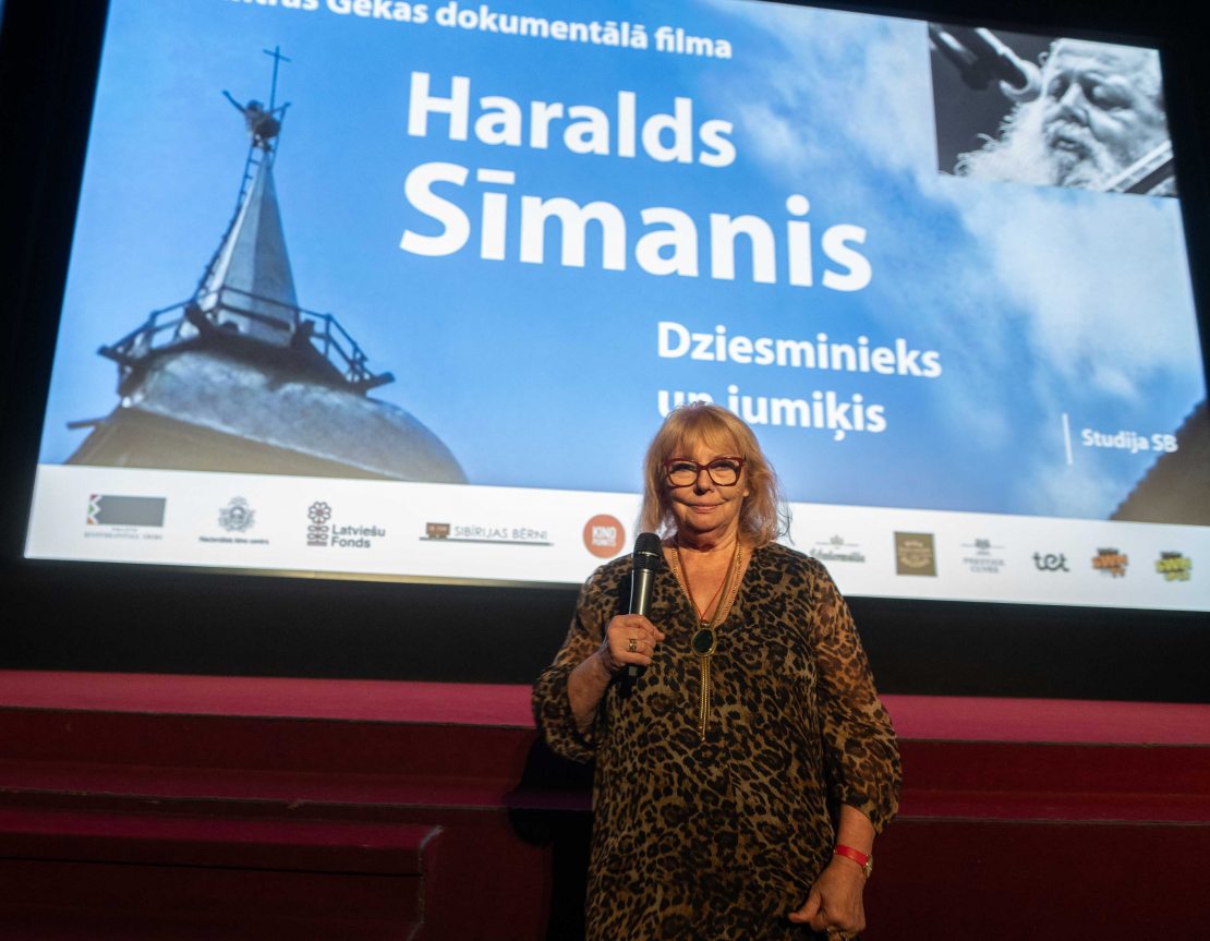 Dokumentālās filmas “Haralds Sīmanis. Dziesminieks un jumiķis” pirmizrādē. Dzintra Geka-Vaska.