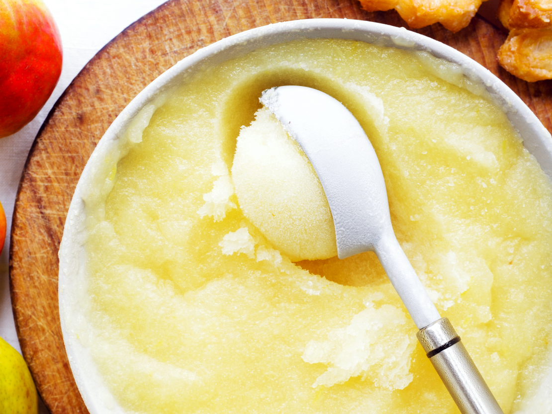 Bumbieru un ingvera sorbets.