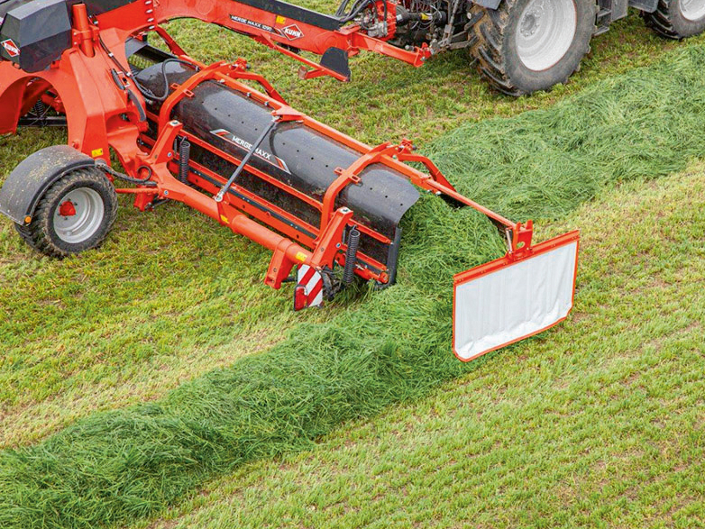 'Kuhn Merge Maxx' vālotājs.