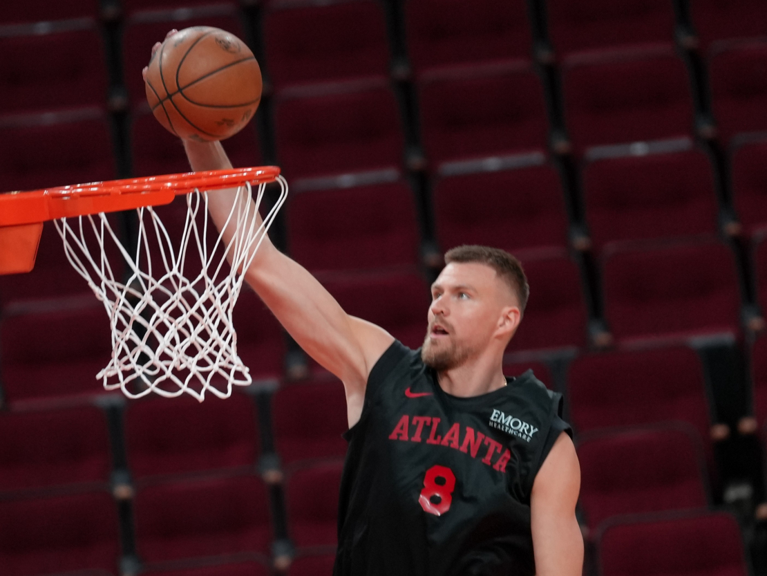 Kristaps Porziņģis un "Hawks".