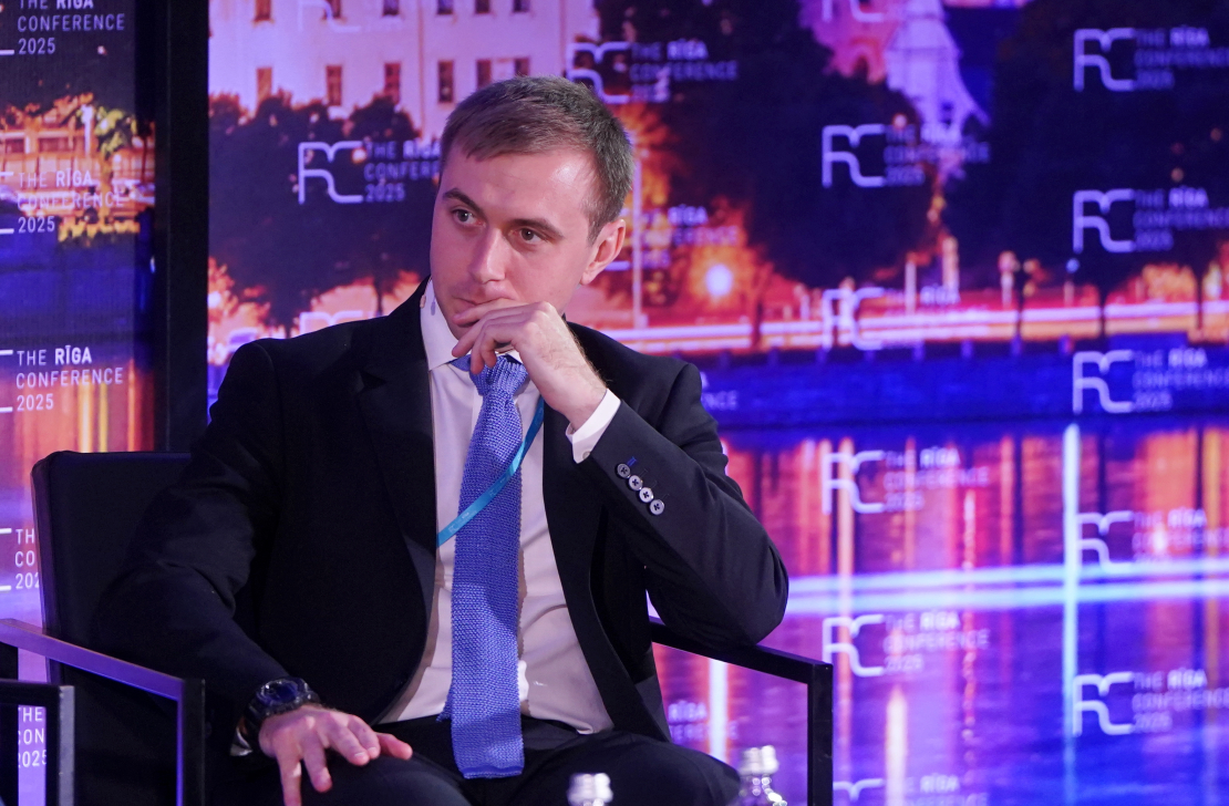 Lielbritānijas Karaliskā Apvienoto dienestu institūta vecākais pētnieks Džeks Votlings (Jack Watling) piedalās starptautiskā Ziemeļeiropas drošības un ārpolitikas foruma "Rīgas konference 2025" paneļdiskusijā "What Next on the Road to Peace through Strength?".