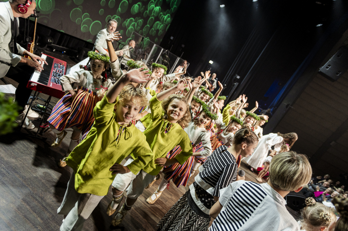 Guntara Rača jubilejas koncerts “Ulbrokas Pērlē”.