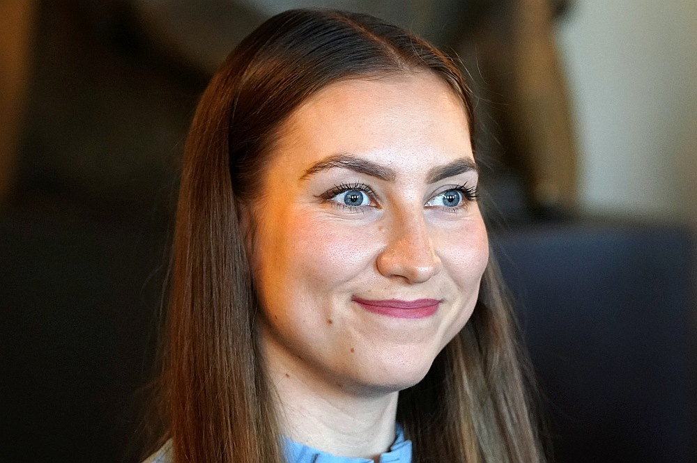 Operdziedātāja, "Lielās mūzikas balvas 2024" ieguvēja Gada jaunā mūziķa kategorijā Annija Kristiāna Ādamsone.
