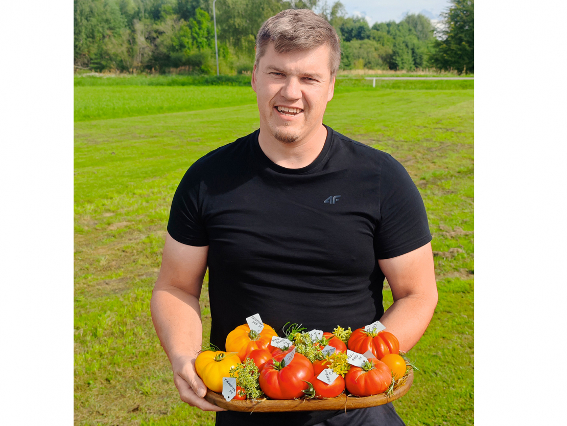 Tomātu audzētājs Vitauts Karlsons.