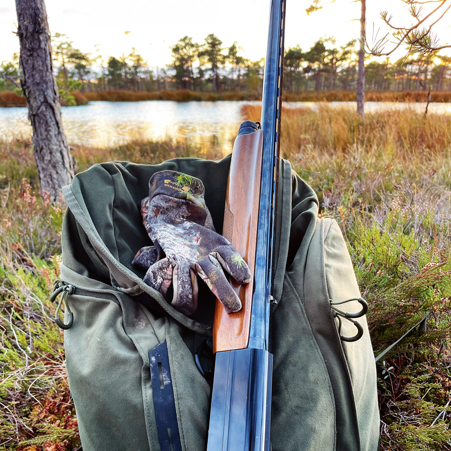 Pusautomātiskais ierocis ir pietiekami ērts putnu medībām.