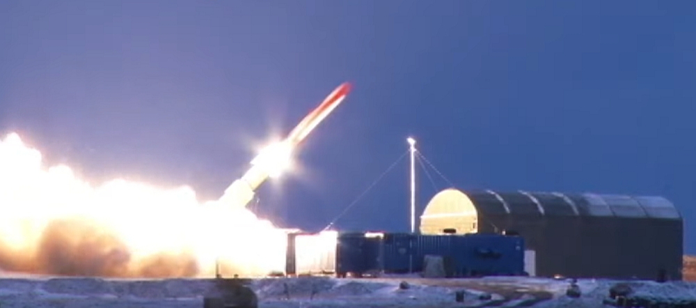 Kadrs no "Burevestnik" izmēģinājuma starta video, ko 2018. gadā demonstrēja Krievijas TV, ir viens no nedaudzajiem publiski pieejamajiem šī "izstrādājuma" attēliem.