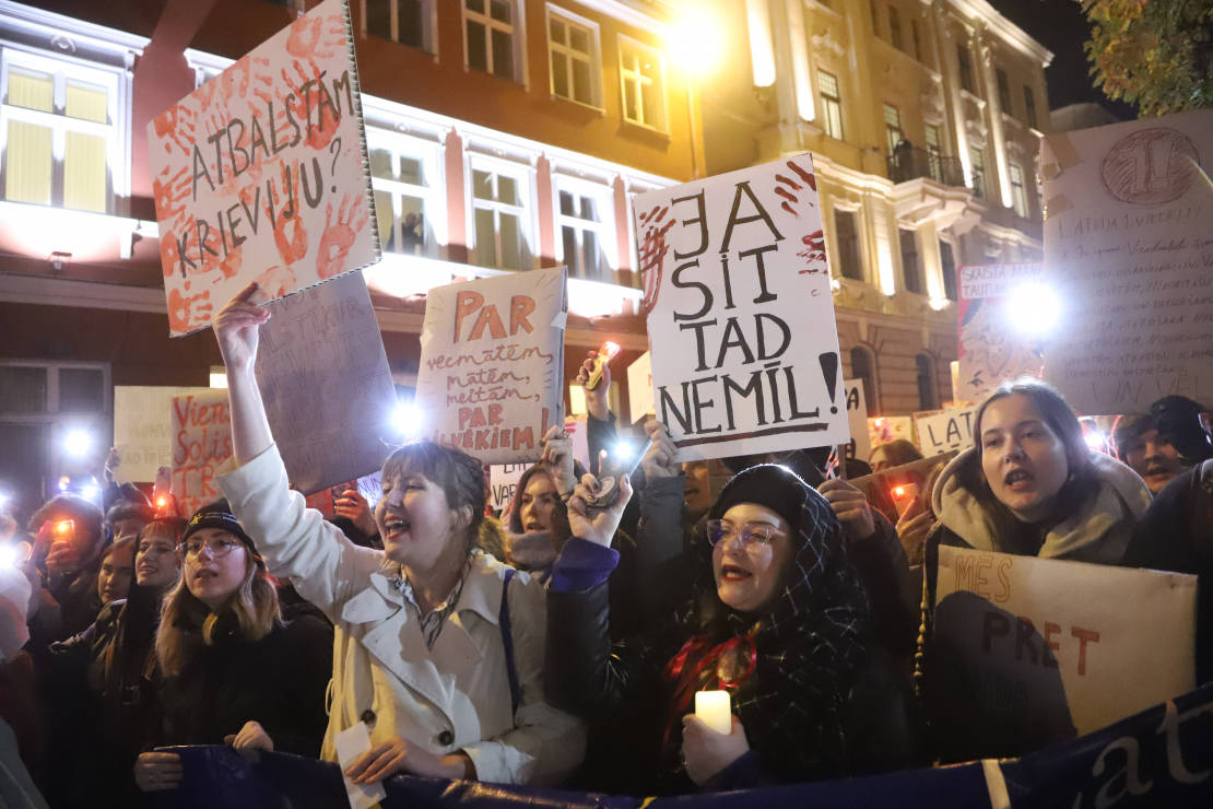 Protests pret izstāšanos no Stambulas konvencijas.