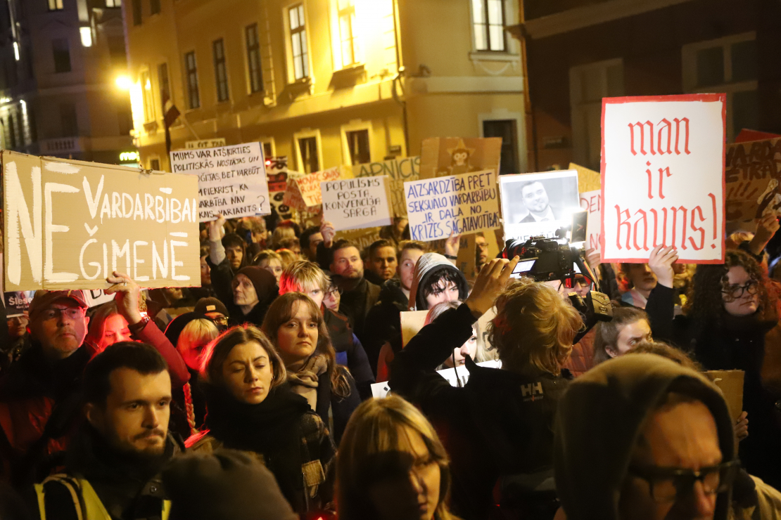 Protests pret izstāšanos no Stambulas konvencijas.