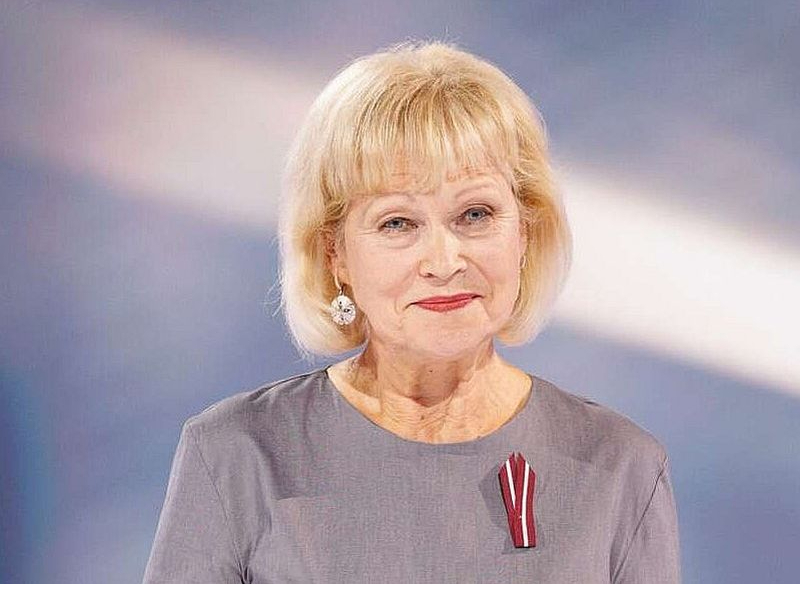 Advokāte Anna Nore, kuru plašāka sabiedrība iepazina Rusiņa vardarbības lietā, pagājušā gada 18. novembrī saņēma balvu "Latvijas lepnums 2024" nominācijā "Vairāk, nekā prasa pienākums".