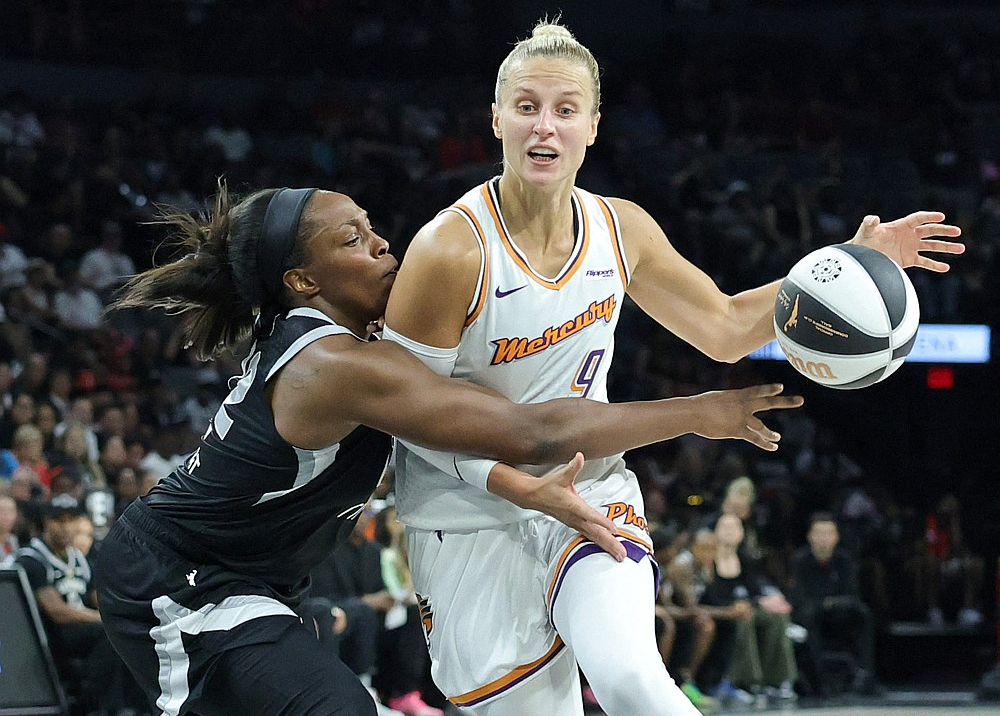 Kitija Laksa kļuva par trešo Latvijas basketbolisti pēc Anetes Jēkabsones-Žogotas un Zanes Tamanes, kura spēlējusi WNBA.