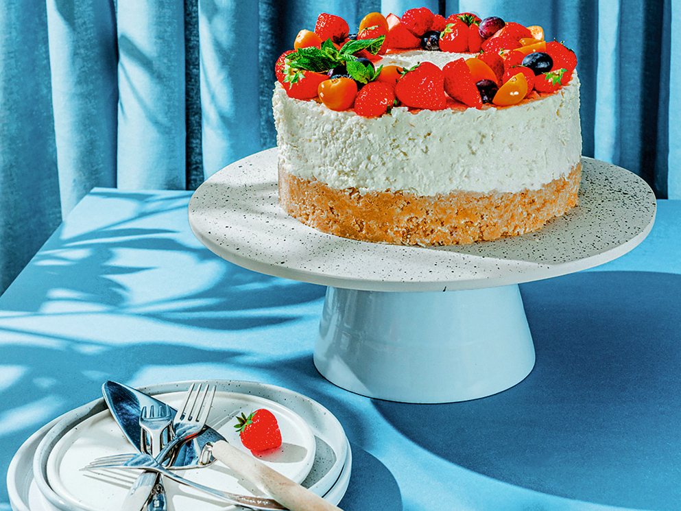 Biezpienkūka ar iebiezināto pienu.