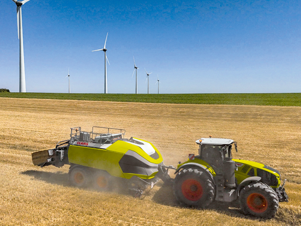 'Claas' jaunā 70 tonnu rituļprese.