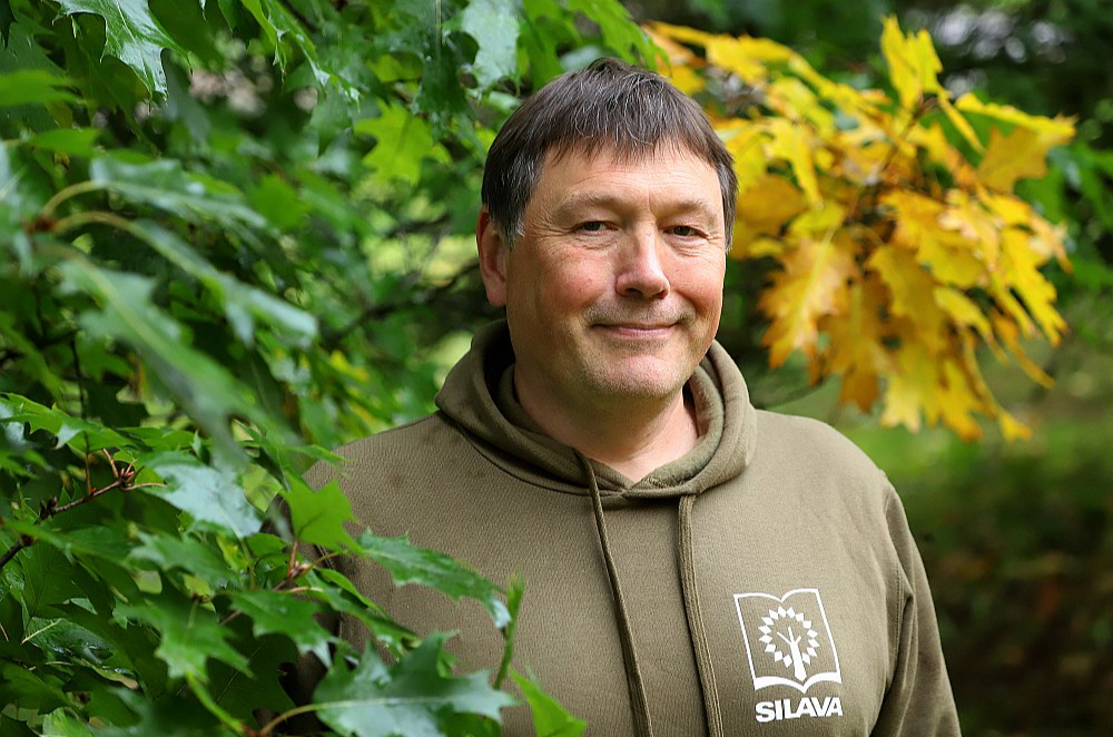 "Silavas" direktors Jurģis Jansons: "Mums ir ziņa, ka finansējums nacionālajam mežu monitoringam tiks mazināts par astoņiem procentiem, bet meža un medību attīstības fondi uz pusi. Tagad aktuāls jautājums – kādas būs prioritātes un no kā būs jāatsakās?"