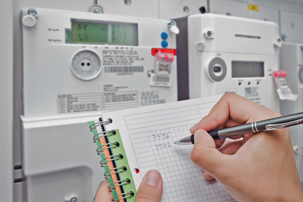 Viedie risinājumi ir atsevišķas ierīces vai to kopas, kas ļauj ēkas īpašniekam ērtāk un vienkāršāk pārvaldīt noteiktas ierīces, ēkā notiekošos procesus un enerģijas patēriņu.