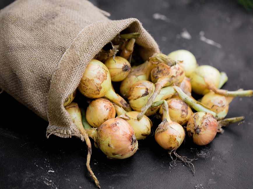 Glabāšanai noder rupja auduma maisiņi.