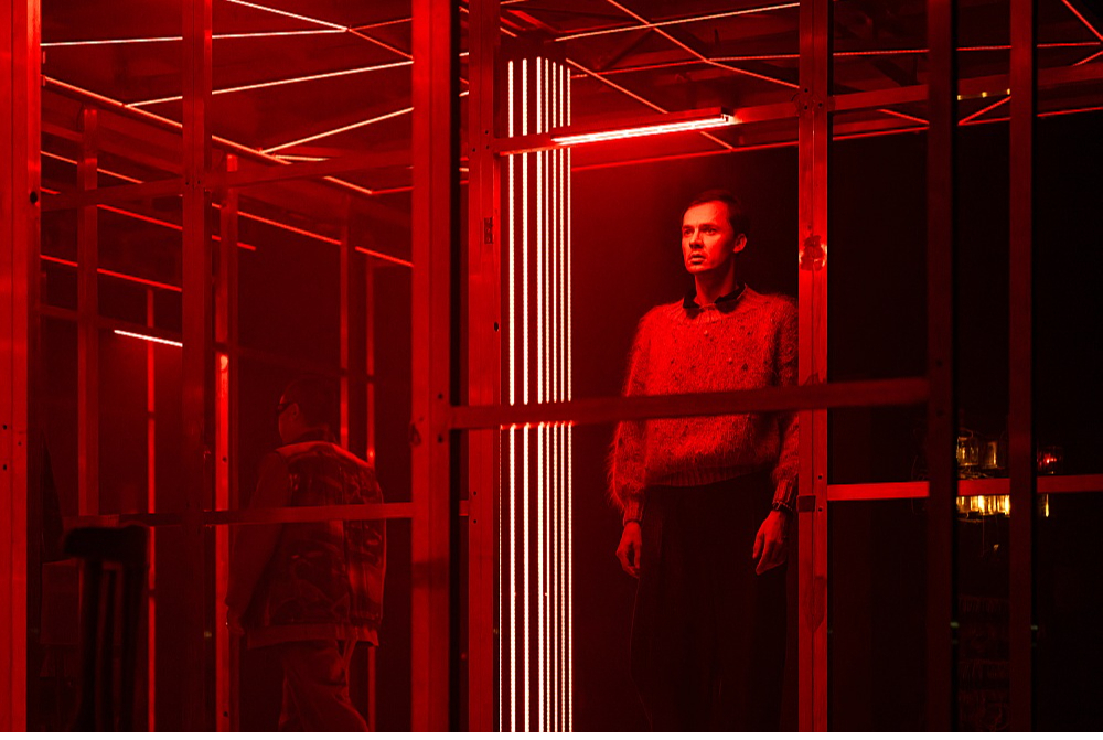 Mārtiņš Meiers Alana Tjūringa lomā.