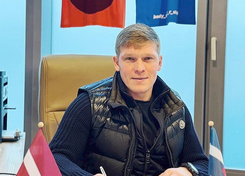 Artjoms Rudņevs paraksta līgumu un dzimtajā Daugavpilī sāks trenera gaitas. Šobrīd 37 gadus vecais Rudņevs ir vienīgais Latvijas futbolists, kurš spēlējis Vācijas bundeslīgā, turklāt darījis to ļoti veiksmīgi.