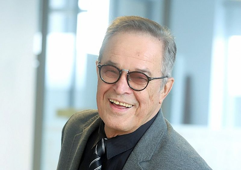 Ivars Kalniņš: "Mūsu stāsts izrādē ir par to, cik jaunā progresa vārdā varam atļauties iznīcināt veco, vai tas būtu arhitektūrā vai jebkurā citā jomā."