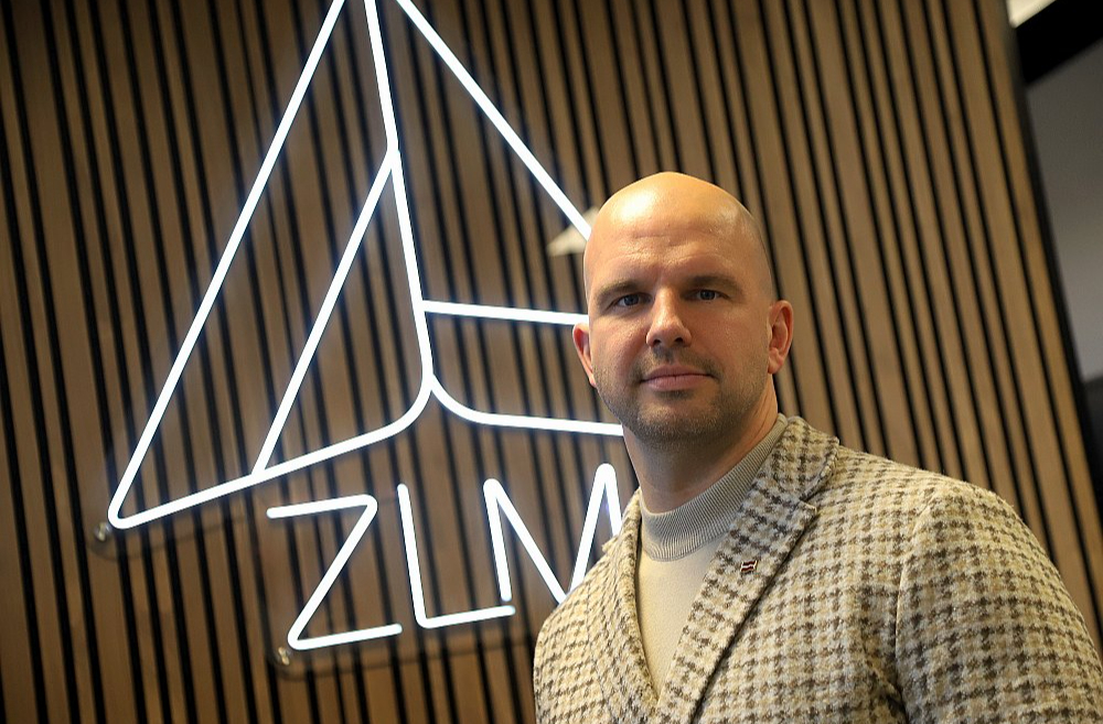 "Mūsu segmentā – specifiska izmēra un augstas kvalitātes finierskaida – ir mazāk konkurentu, tāpēc esam pārliecināti par šī biznesa virziena attīstību," uzskata "ZLM Birch" valdes loceklis Kristaps Grietiņš.