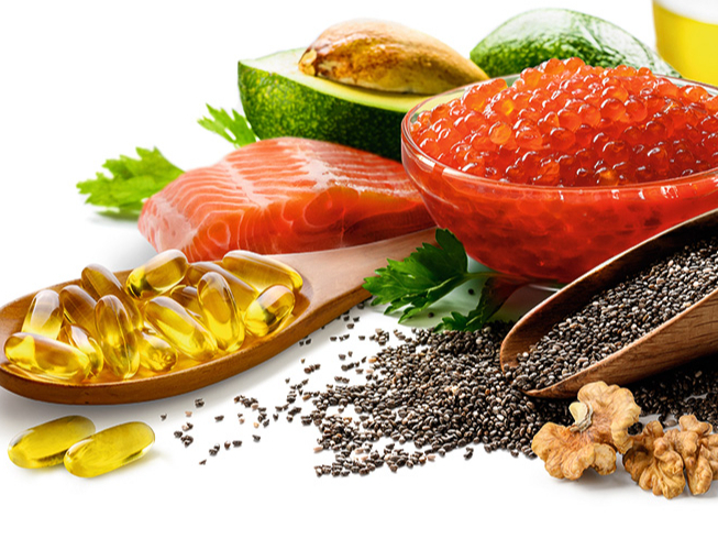 Visvairāk omega-3 atrodamas treknajās zivīs: lasī, skumbrijā, mencā, tuncī, sardīnēs, anšovos, bet tā ir arī augu valsts produktos.