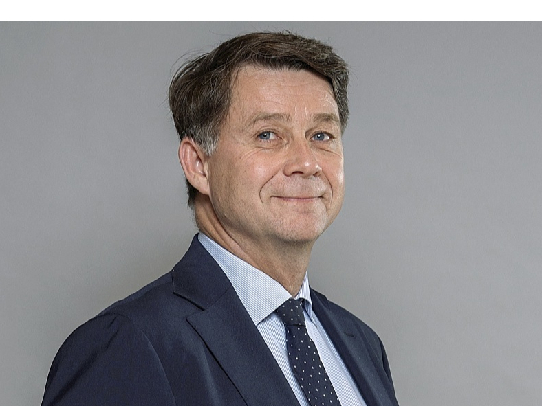 Dāniels Ulsons Zviedrijas vēstnieks Latvijā.