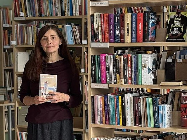 Pļaviņu bibliotēkas vadītāja Ineta Grandāne.