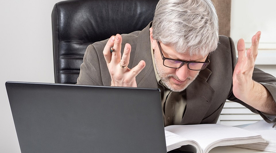 Viens no ilgtspējas nodrošināšanas līdzekļiem ir ilgtspējas ziņošana, taču tā vienlaikus bieži tiek apzīmēta ar vārdiem "birokrātiski murgi".