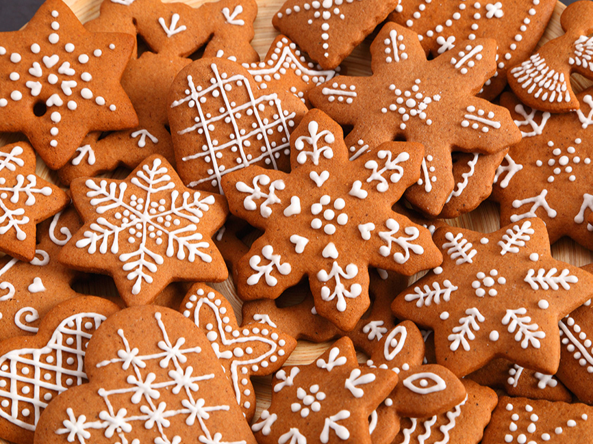 Piparkūkas ar karamelizētu cukuru.