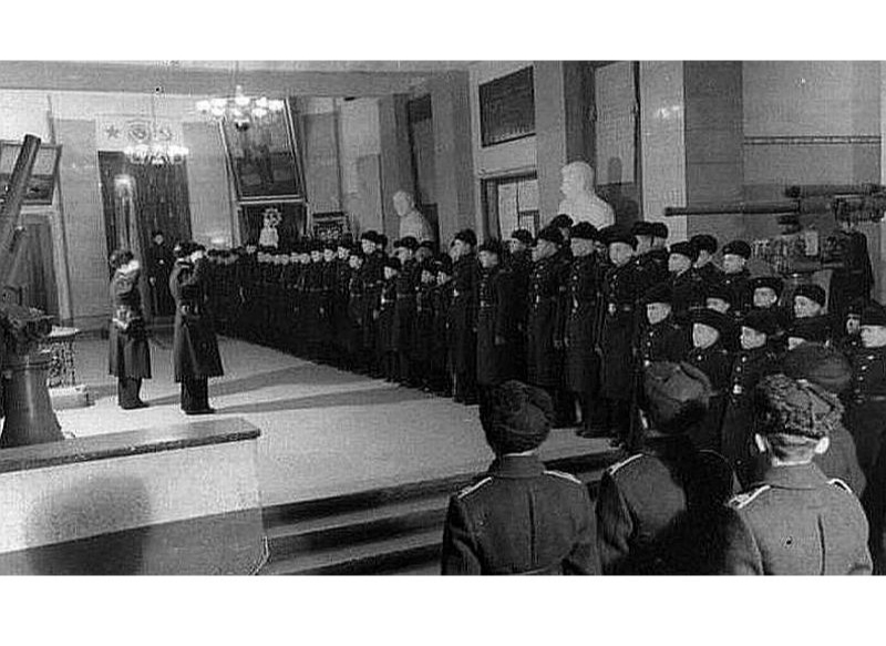 Rīgas Nahimova kara jūrskolā 1948.gadā.