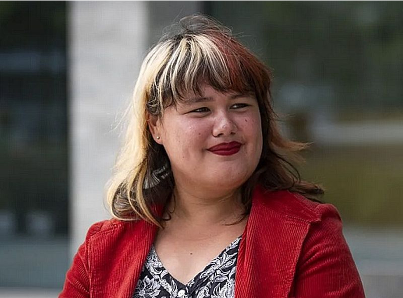 Veronika Kliforda Karlosa.