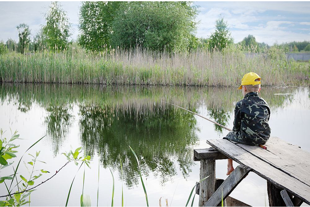 Sākotnējā posmā nevajadzētu mēģināt noķert pēc iespējas vairāk un lielākas zivis, jo mērķis ir apgūt pareizu aprīkojuma lietošanu un dažādas metiena tehnikas, piemēram, pareizu makšķeres turēšanu metiena laikā, bet pēc tam – sistēmas izvilkšanu ar un bez zivs.
