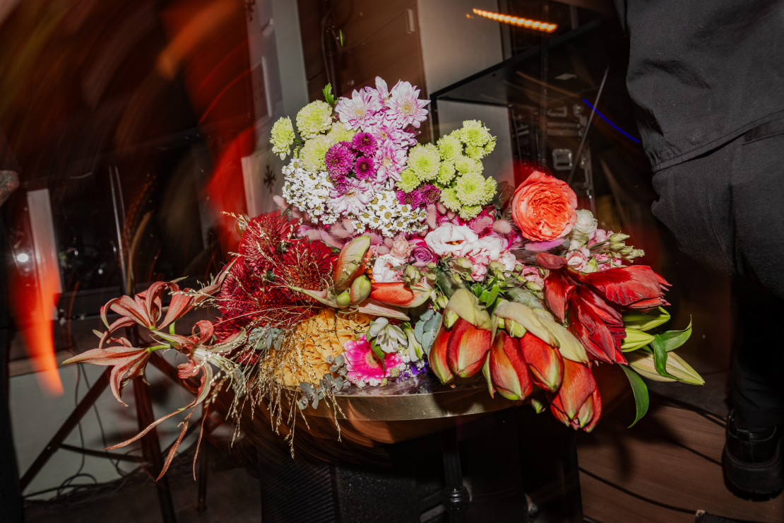 Dziedātāja Olga Rajecka prezentē klipu, plati un koncertus.