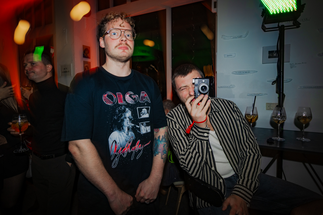 Dziedātāja Olga Rajecka prezentē klipu, plati un koncertus.