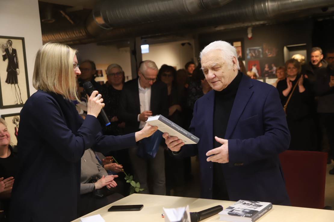 Atver grāmatu "Juris Podnieks. Dienasgrāmatas. 1975-1981".