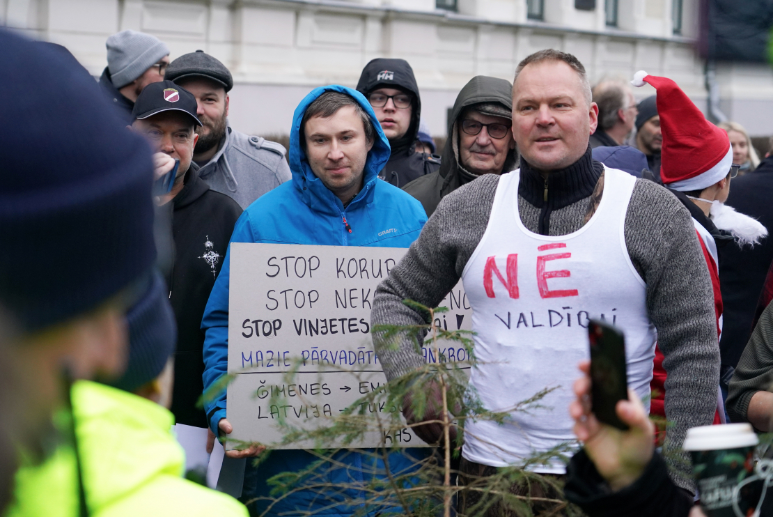 Protests pret autoceļu lietošanas nodevu komercauto līdz 3,5.