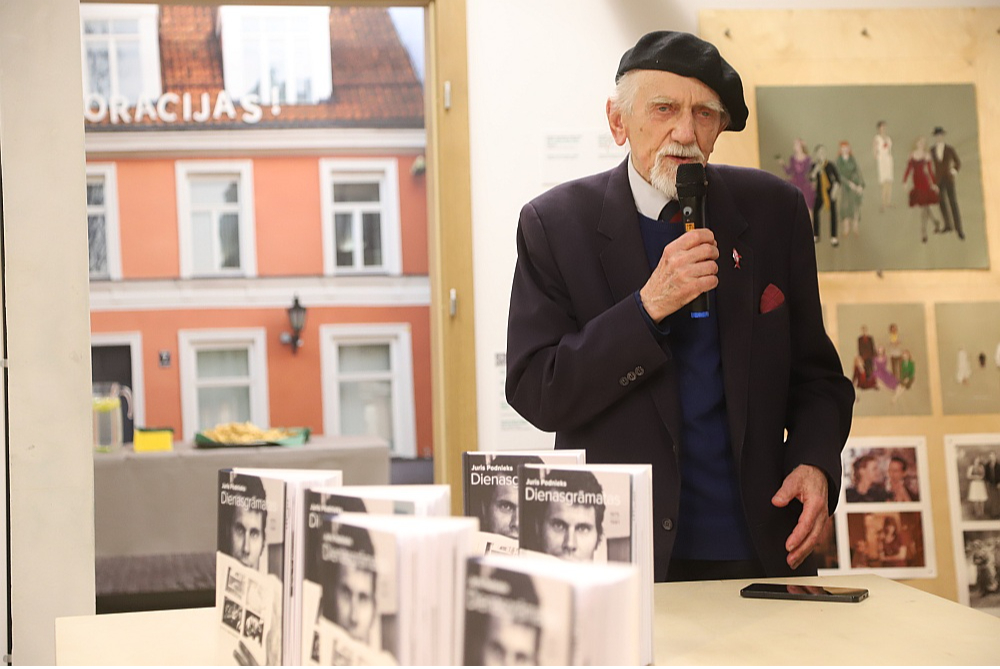 Kinorežisors Ivars Seleckis: "Juris saprata dokumenta vērtību. Štrunts par to, ko tas maksāja, bet viņš to darīja."