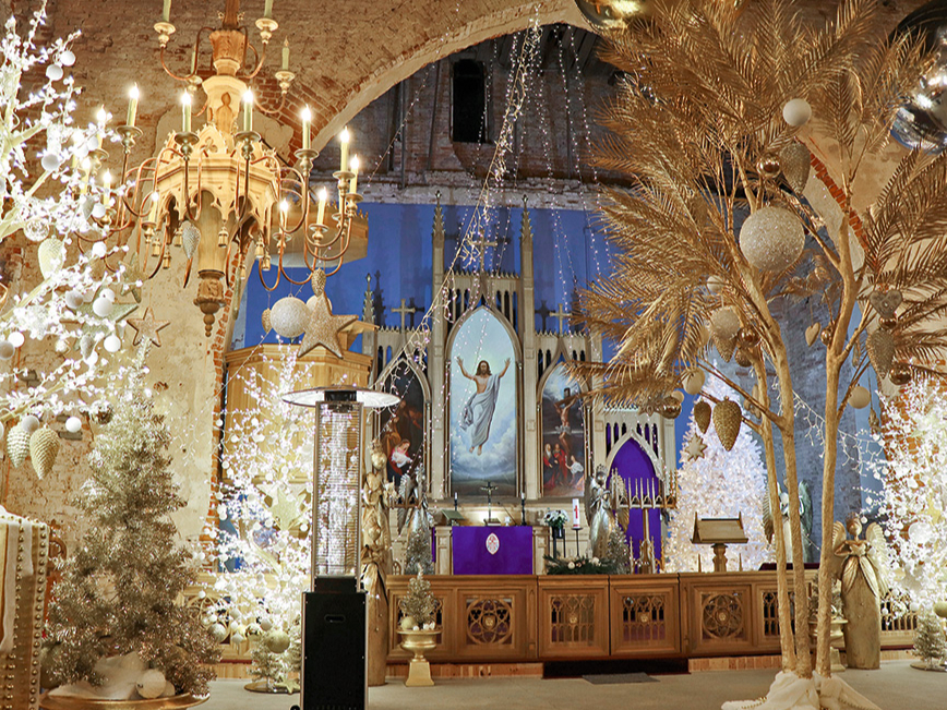 Gaismas dārzs Ropažu baznīcā.