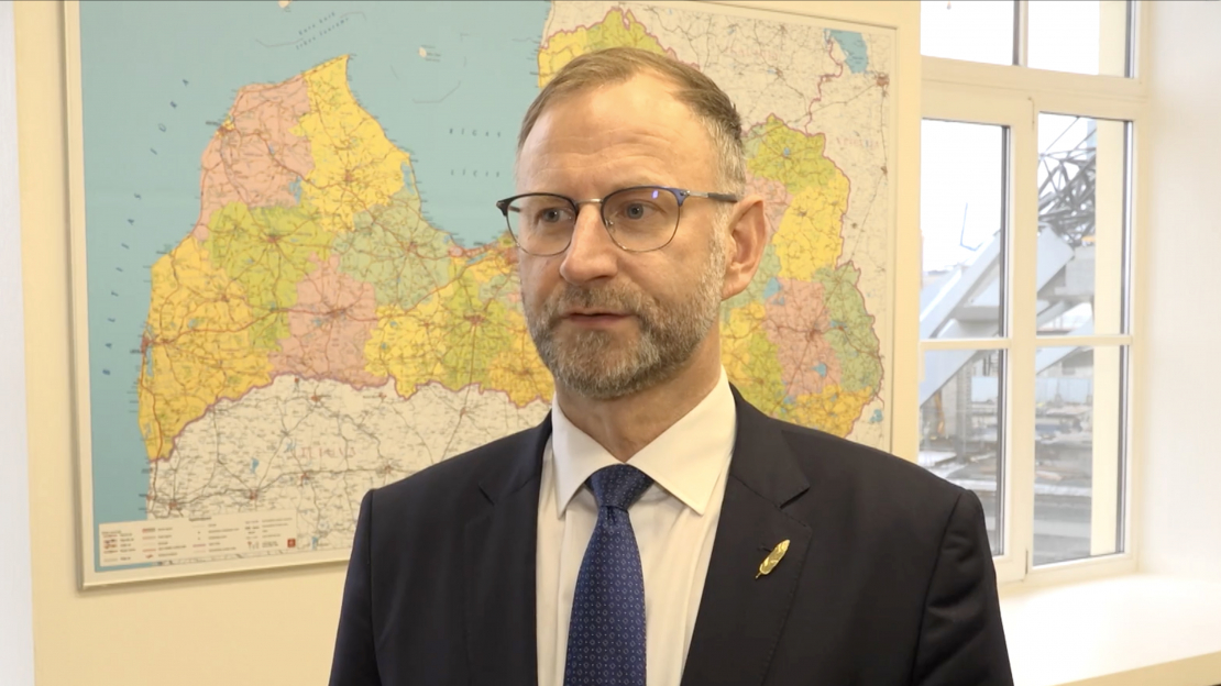 Satiksmes ministrs Atis Švinka (“Progresīvie”).