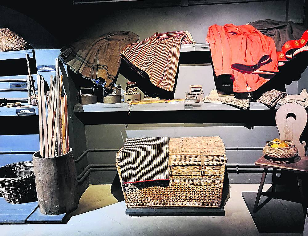 Tautas mākslas nezūdošās vērtības Liepājas muzejā.