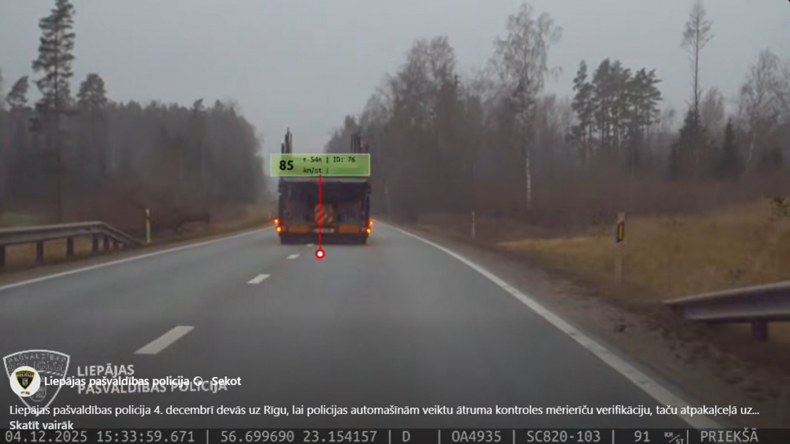 Aizturētā dzērājšofera vadītais kravas automobilis.