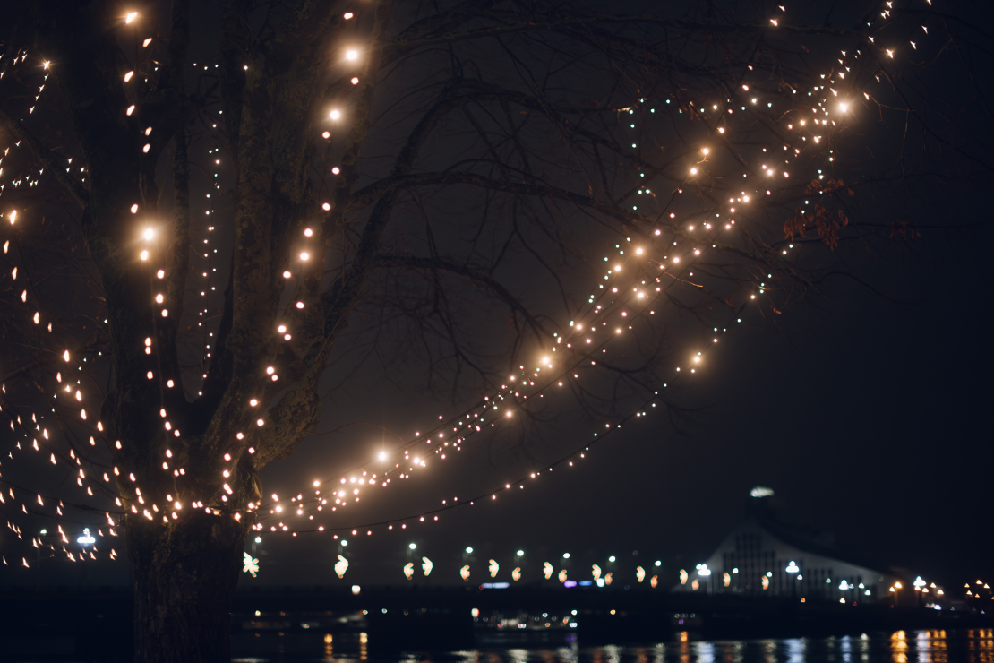 Rīga izgreznota Ziemassvētku noskaņās.