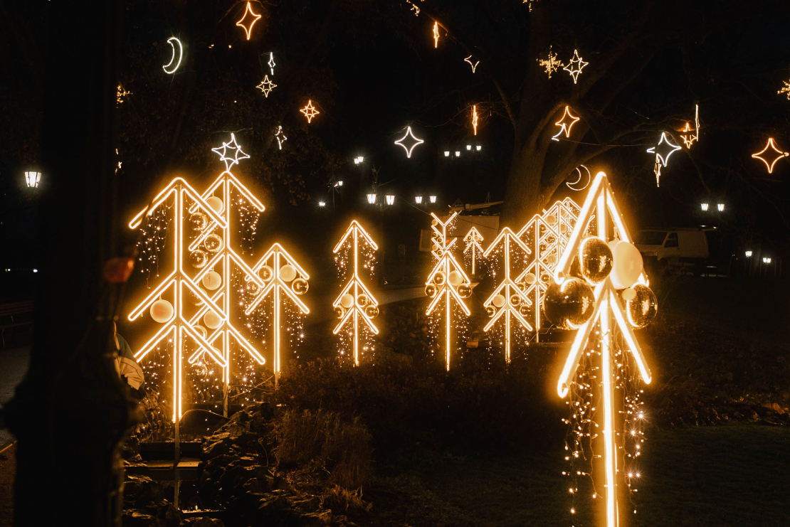 Rīga izgreznota Ziemassvētku noskaņās.