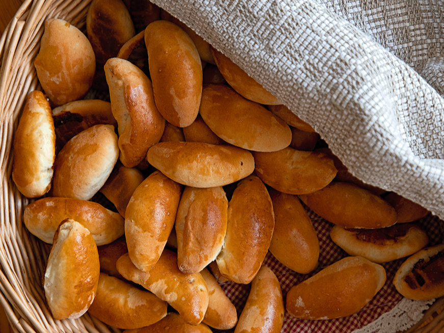 Speķa pīrādziņi.