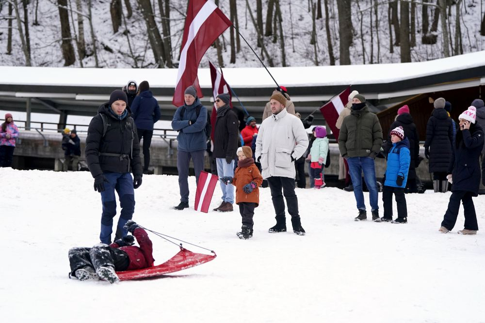 Pasaules kausa posma kamaniņu sportā norise janvārī Siguldā bija zem jautājuma zīmes. Šoziem mači notiks, bet vai tradīcija turpināsies arī pēc gada, rādīs laiks.