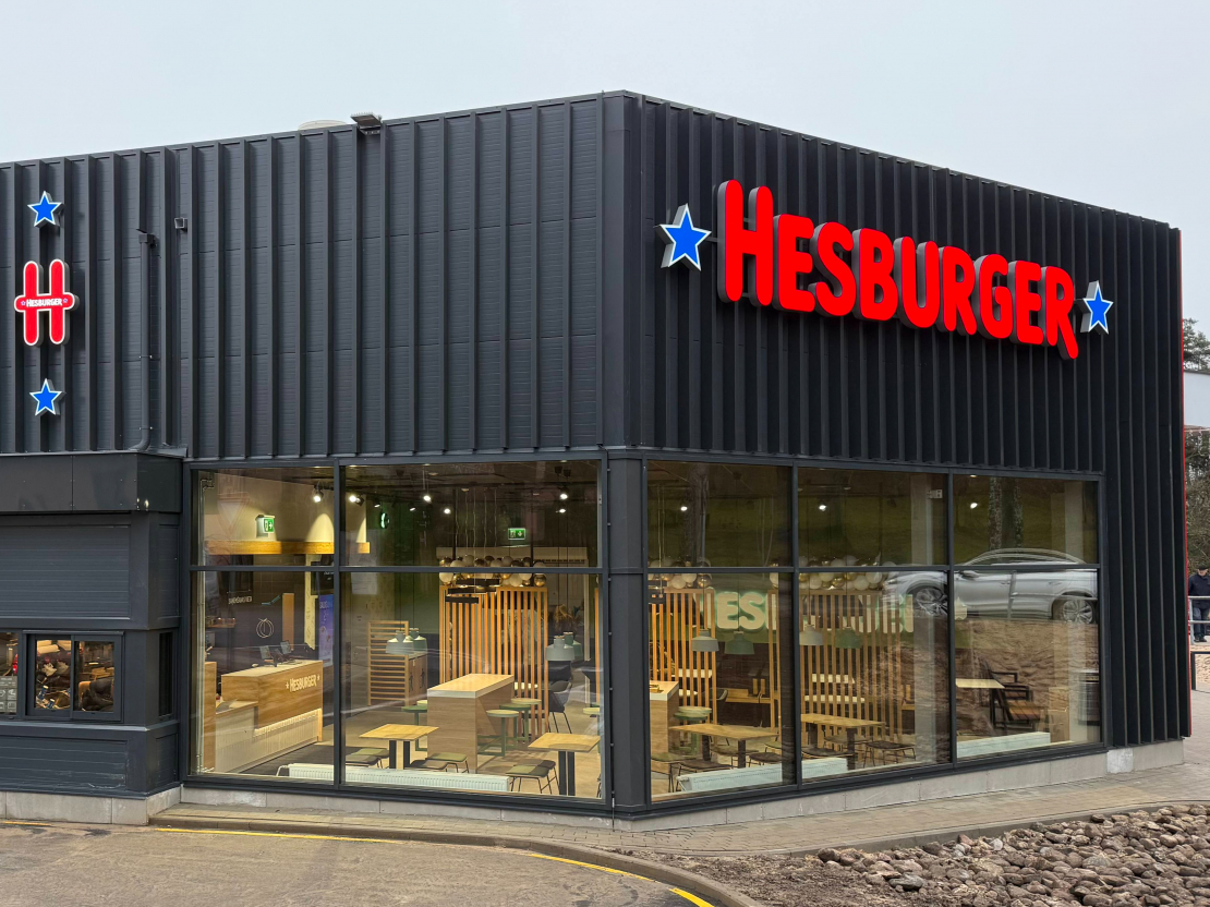 "Hesburger" restorāns Smiltenē.