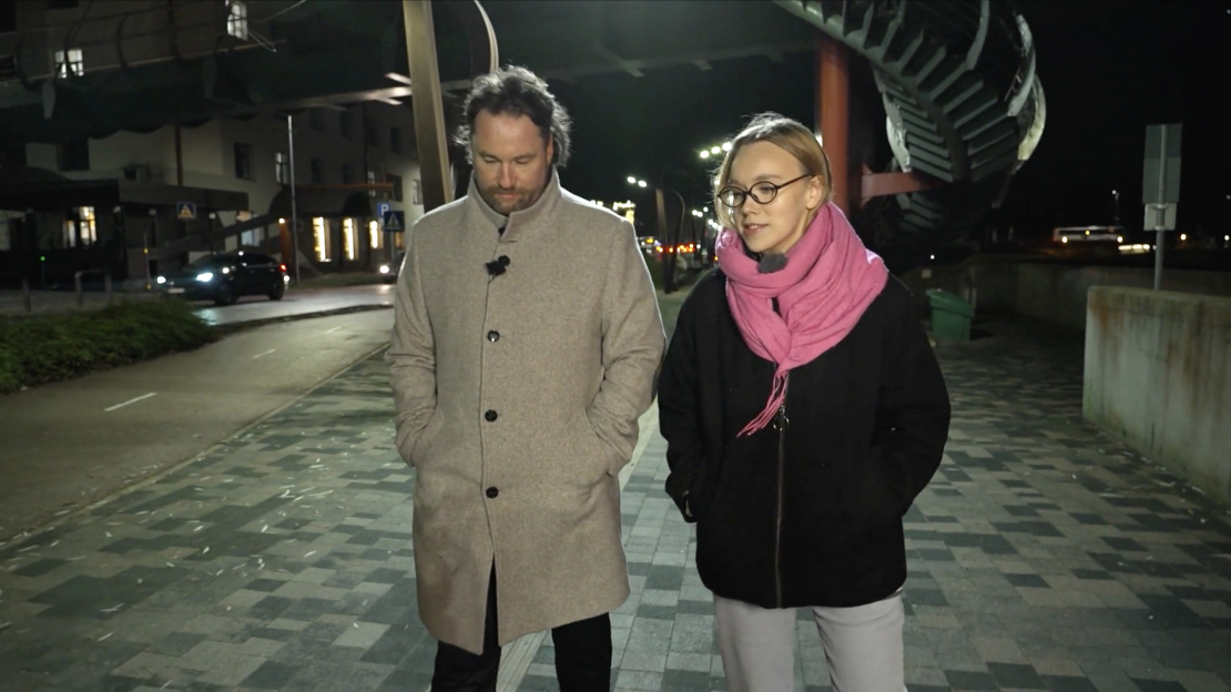 Attiecību speciālists Kristaps Ozoliņš un Estere Bindre.