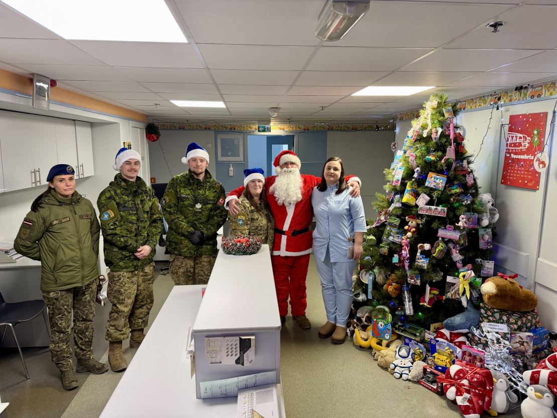 Kanādas karavīru labdarības akcija Daugavpils slimnīcā.