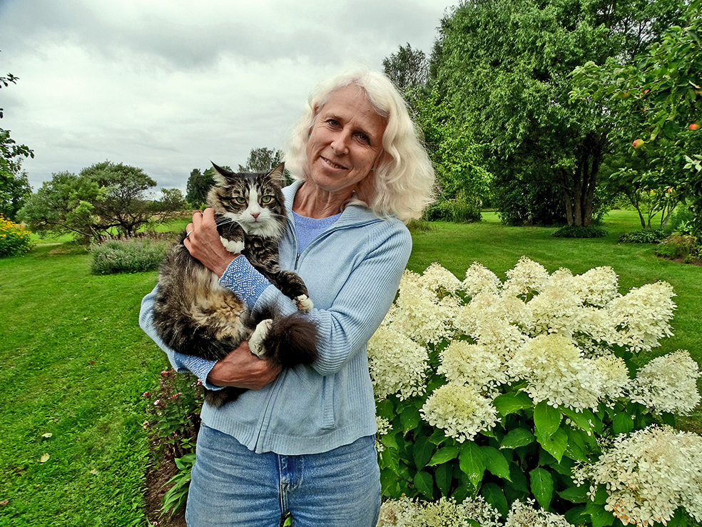 Guna Skujiņa ar ģimenes mīluli Pablo.